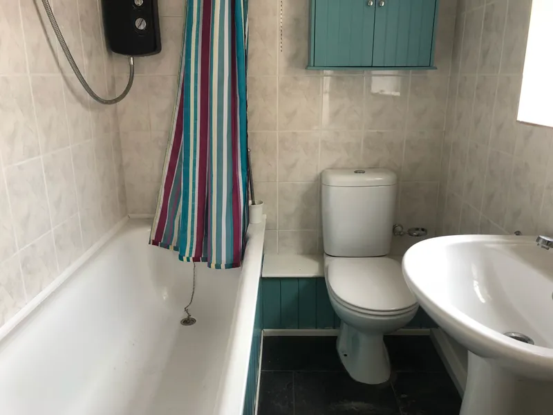 Spacious 2 Bed Terraced House // JUL 2026 - Image 4